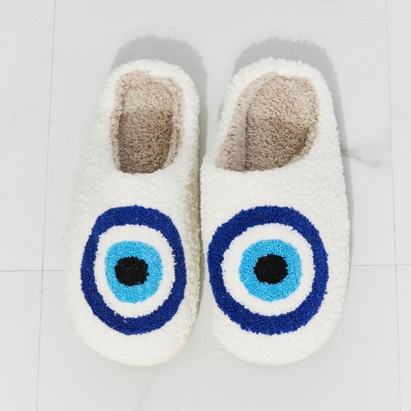 MMShoes Eye Plush Slipper